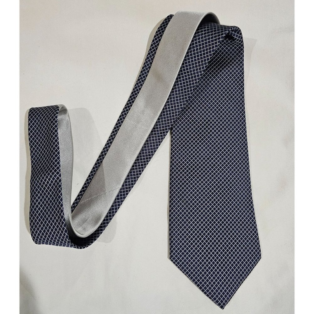 Tommy Hilfiger Necktie, 100% Silk - Picture 2 of 4
